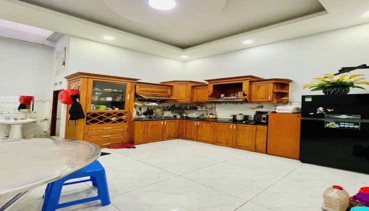 Bán nhà Quận 12, Nhà đẹp 3 tầng 104m2, KV Trung Tâm, Mặt tiền Trương Thị Hoa Q12, Nhỉnh 9 Tỷ, Còn Thương lượng